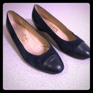 Vintage Ferragamo Flats Sz 6